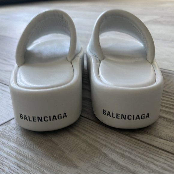 Balenciaga leather slides - Picture 2 of 4